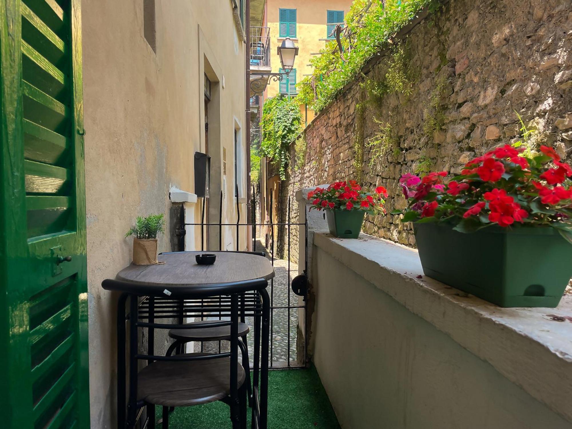 בלאג'יו Roncati 7 Center Town Studio Apartments מראה חיצוני תמונה